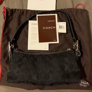 Coach blk sig e/w handbag NWT